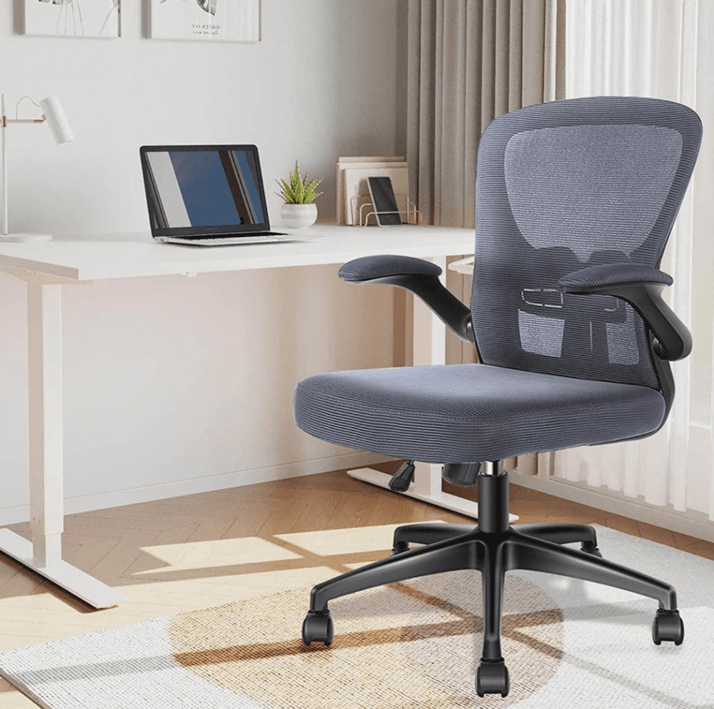 Your home office must-haves 5 Top Business Tech shares its choice picks for hybrid workers looking to spruce up their home office.