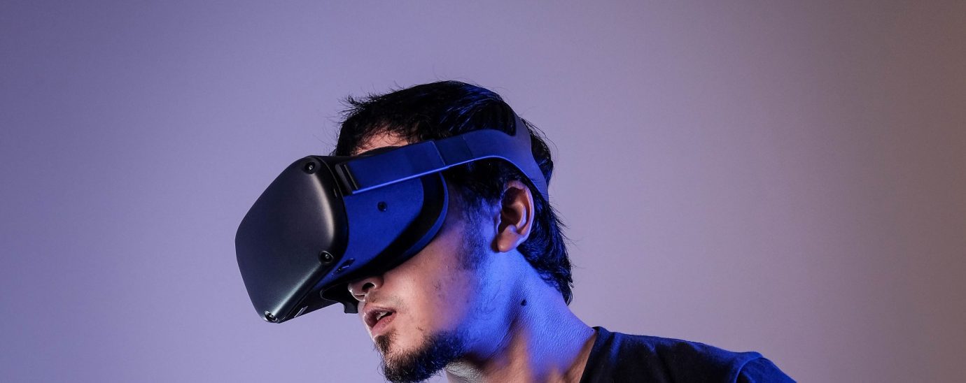 Beyond Gaming: 10 Other Fascinating Uses for Virtual-Reality Tech